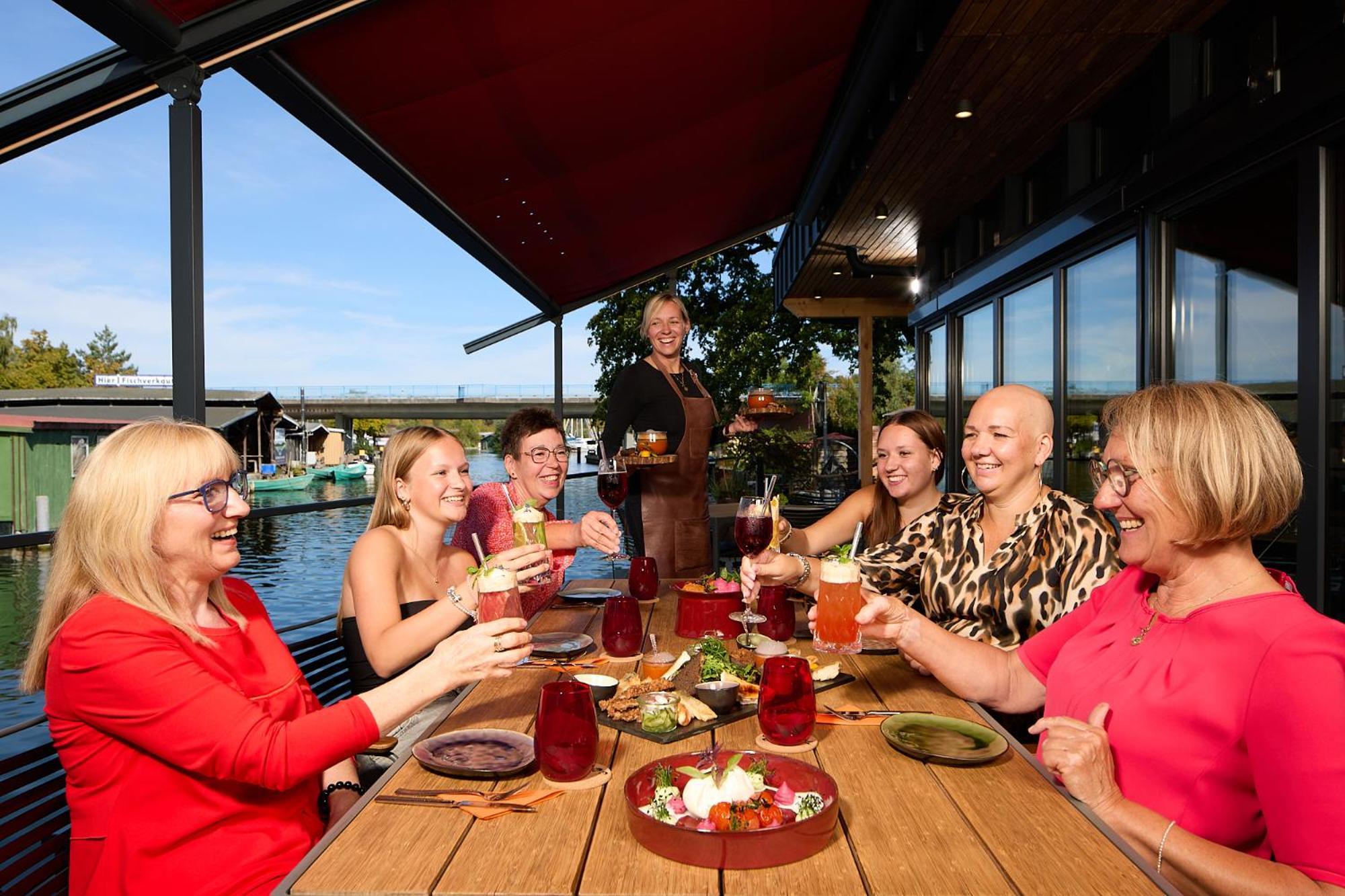 Hotel & Restaurant Fackelgarten Plau Am See Bagian luar foto
